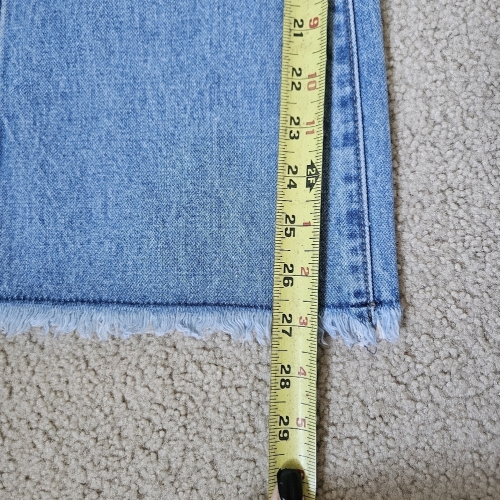 Wrangler WROCK 672 Women's Medium Wash High Rise Flare Jeans 29x27 - Picture 6 of 7